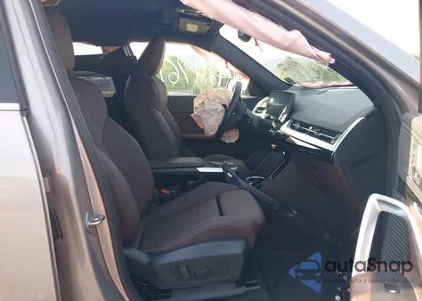 2025 BMW X1 xDrive28I z USA, uszkodzony, nr VIN WBX73EF00S5144120